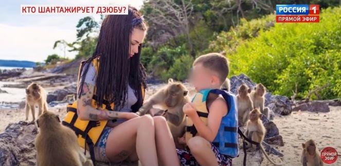 11-летний сын отрекся от матери после скандала с видео Дзюбы