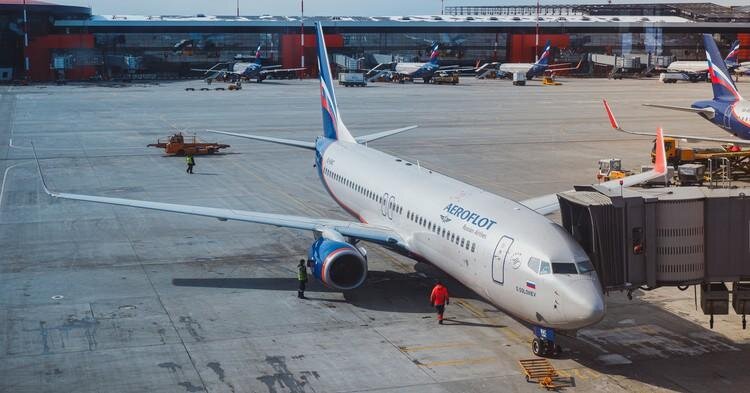 «Аэрофлот» передаст своей «дочке» все самолеты Superjet за два года