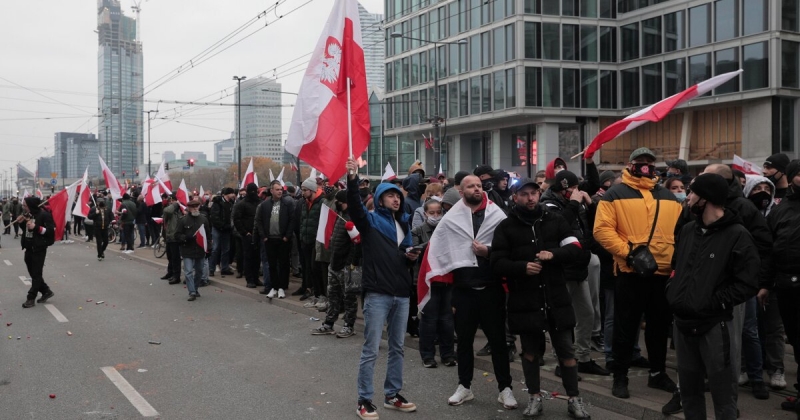 В Польше противники закона об абортах вышли на акции протеста