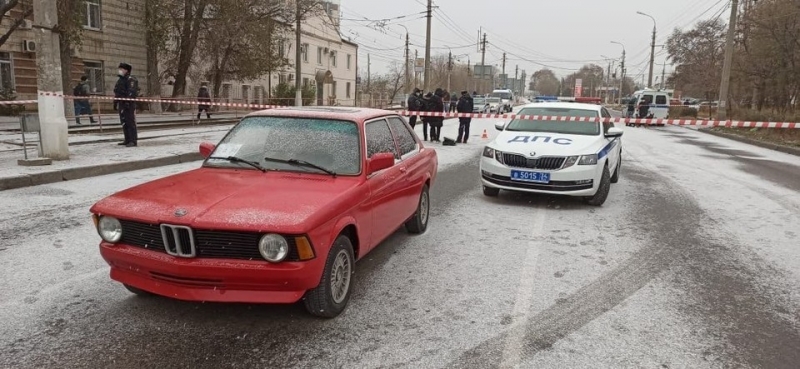 В Волгограде улицу Ангарскую перекрыли из-за нападения на полицейского