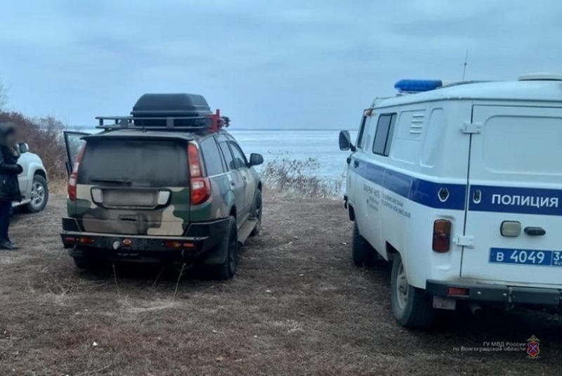 Под Волгоградом третьи сутки ищут пропавшего рыбака