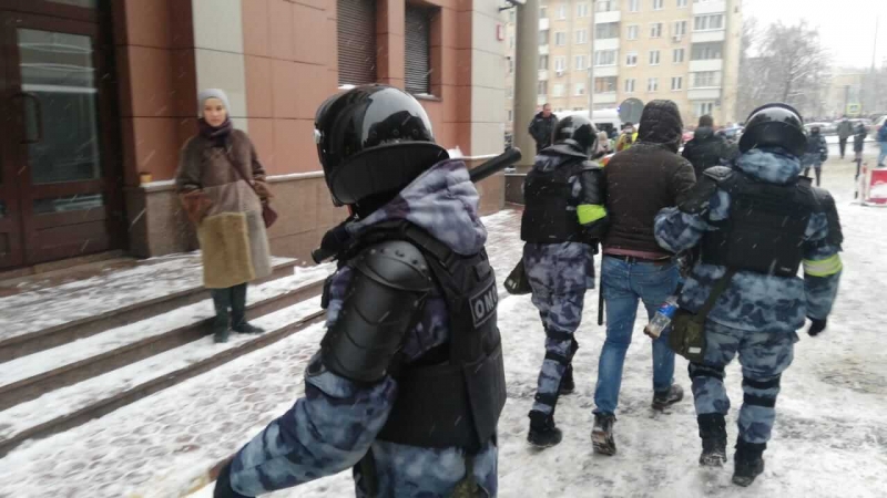 В центре Москвы загорелась полицейская машина