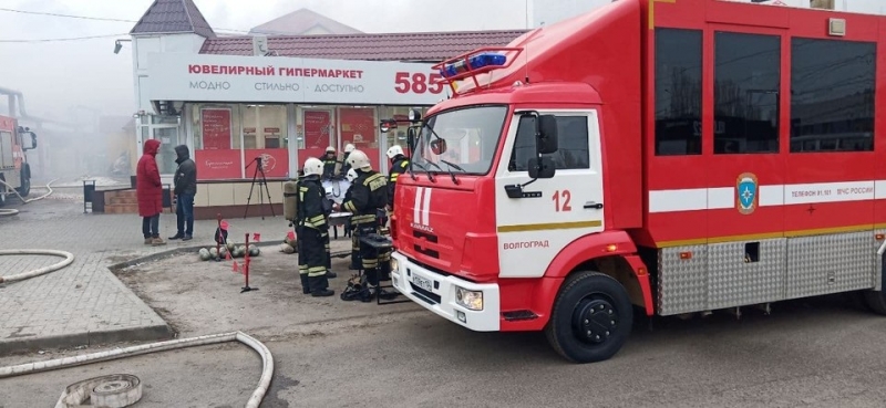 Прокуратура проверит, почему загорелся Качинский рынок в Волгограде