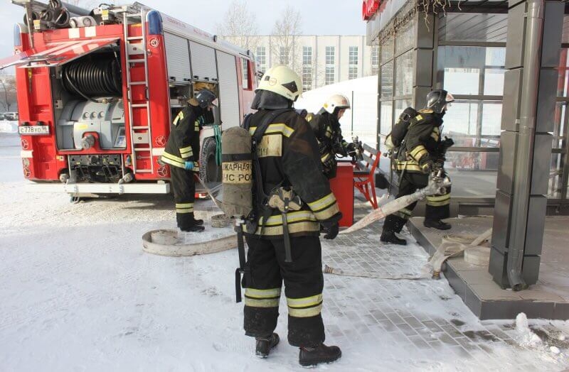 Семь человек пострадали при пожаре в доме в подмосковном Видном