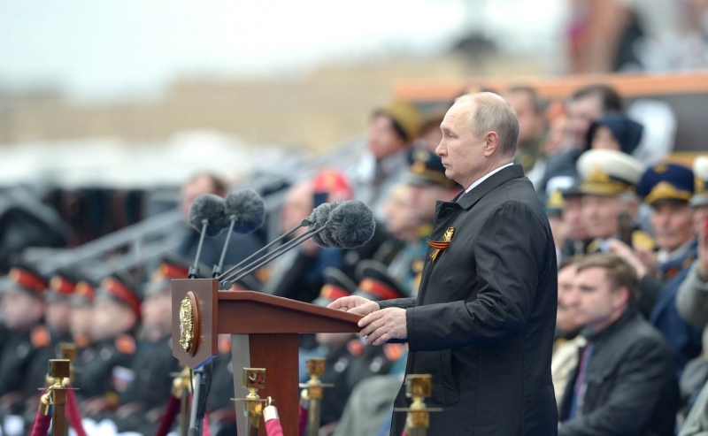 Владимир Путин нетрадиционно выступил на Дне Победы. Четырех особенностей в предыдущие годы не было