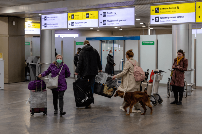 В Москве срочно посадили пролетавший самолет