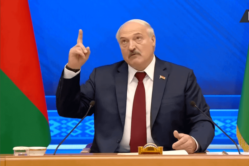 Александр Лукашенко превращает свою страну в «сплошную военную базу России»