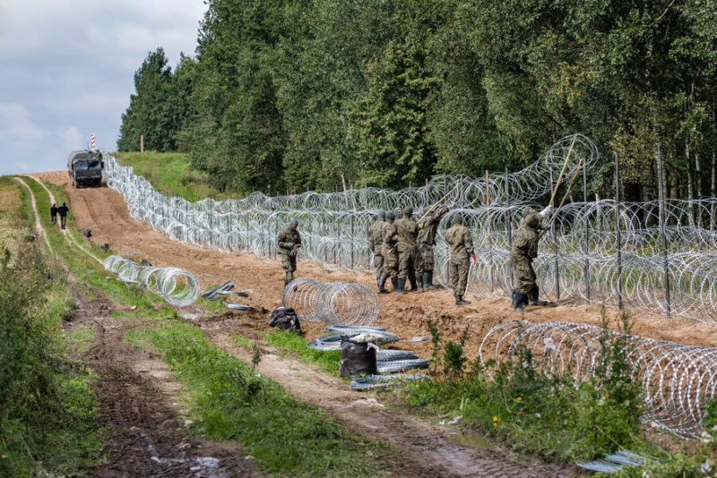 Польша отгородится от Беларуси забором за 414 миллионов долларов