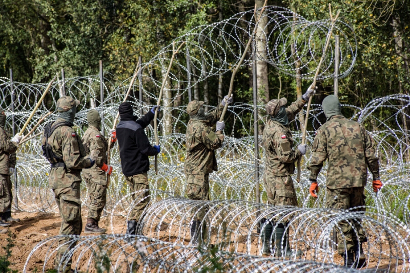 Польша точно построит капитальный забор на границе с Беларусью