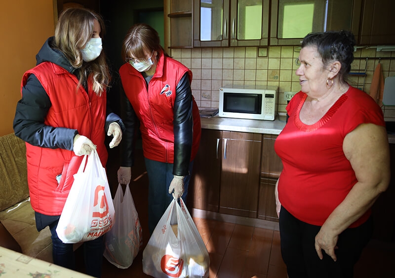 Ты записался в добровольцы: в Москве откроют новые точки притяжения волонтёров