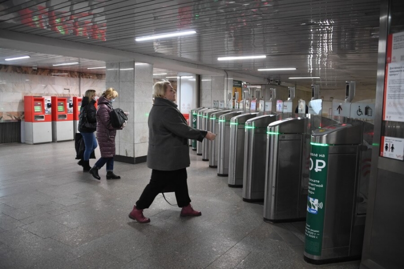 В новый год с новыми ценами: в Москве подорожает стоимость проезда в общественном транспорте