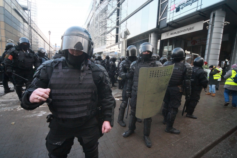 Росгвардия и полиция Москвы готовятся к возможным акциям в поддержку Алматы