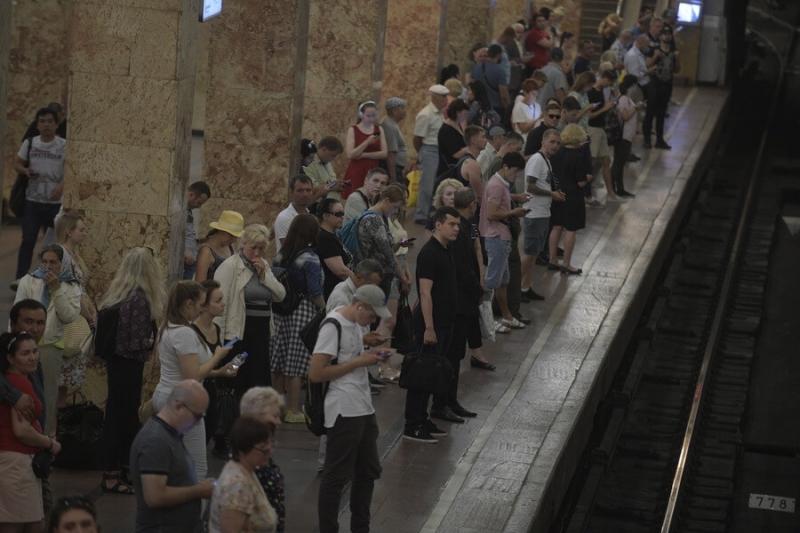 Мигранты напали на полицейских в московском метро из-за просьбы показать документы