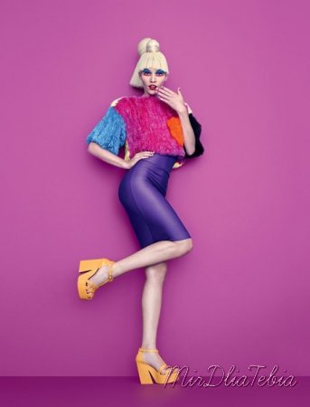 Aline Weber and Carmelita by Paulo Vainer!