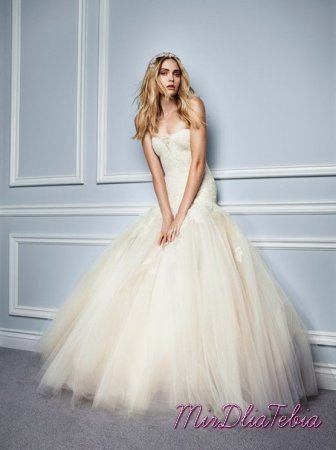 Monique Lhuillier 2015!