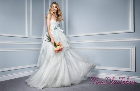 Monique Lhuillier 2015!