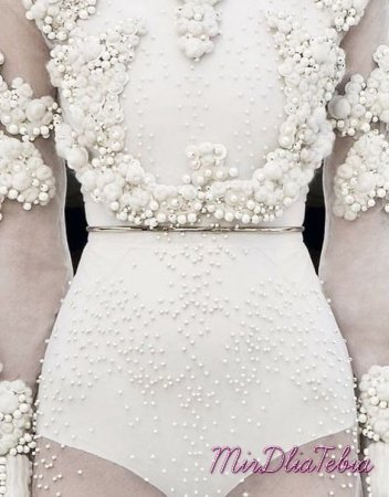 Givenchy Haute Couture - Details