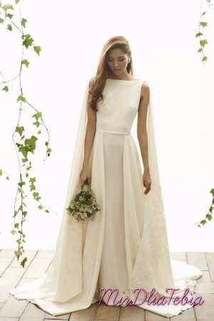 Fashion Friday: Vania Romoff Bridal