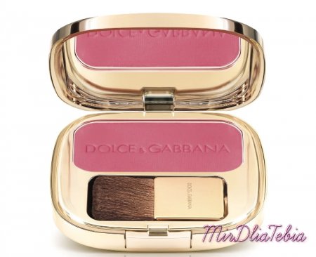 Весенняя коллекция макияжа Dolce & Gabbana Rosa Look Makeup Collection Spring 2016