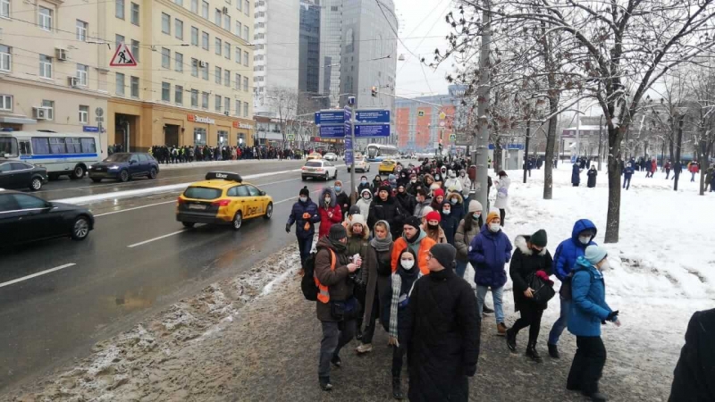 Силовики перекрыли проходы на Площадь трех вокзалов (видео)